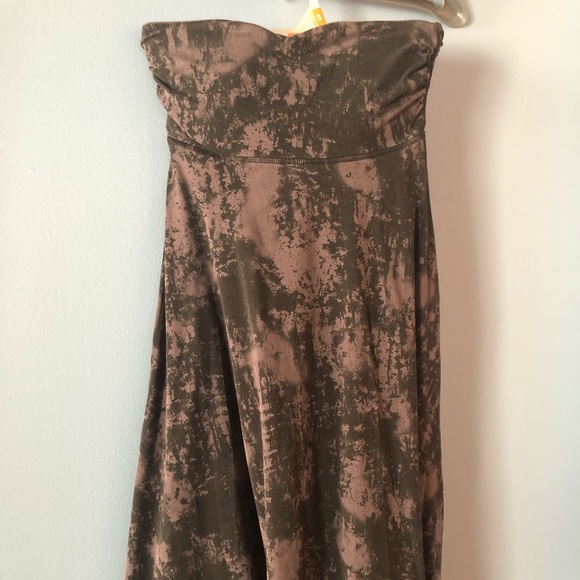 Lululemon dress - Picture 2 of 2